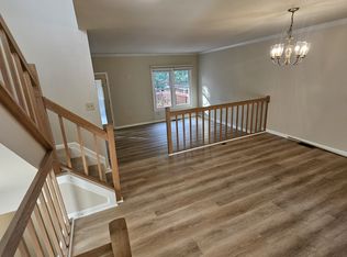 1509 Templeton Pl, Rockville, MD 20852