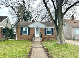 2962 Eastland Rd, Muskegon, MI 49441