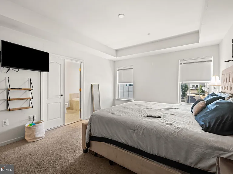 10607 Meridian Hill Way — Photo 17