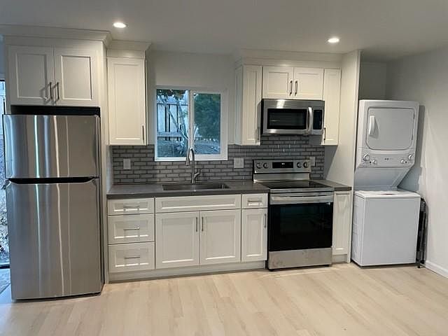 1st image of 27115 Columbia Way #27119