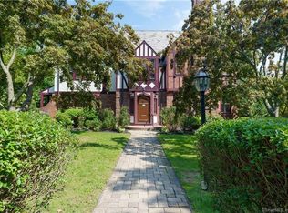 54 Terry Rd, Hartford, CT 06105