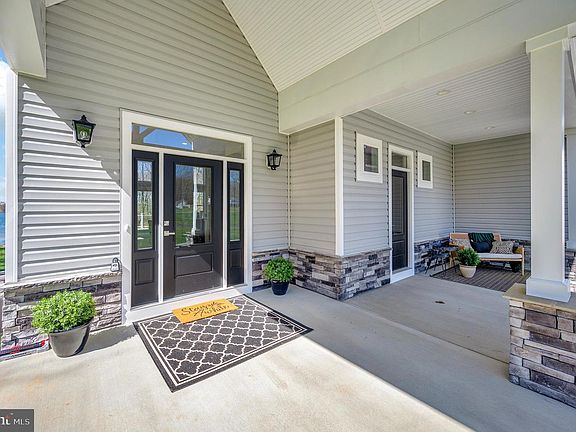 5th image of 2 Old House Rd