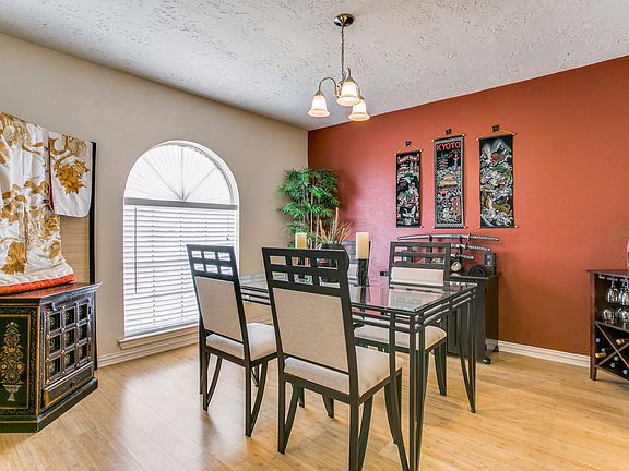 5th image of 1333 Glyndon Dr