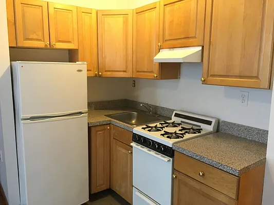 Rented by Crosstown Apartments NYC | media 22