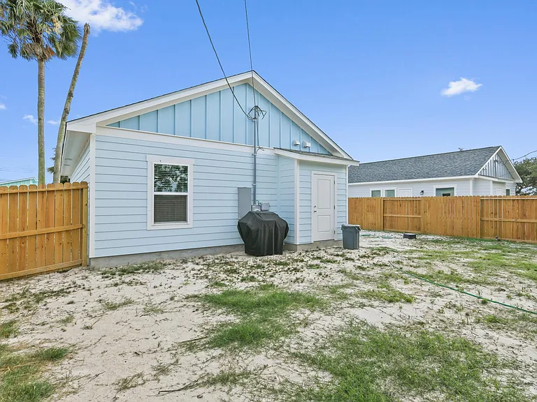 300 Rustic Oak Ln — Photo 10