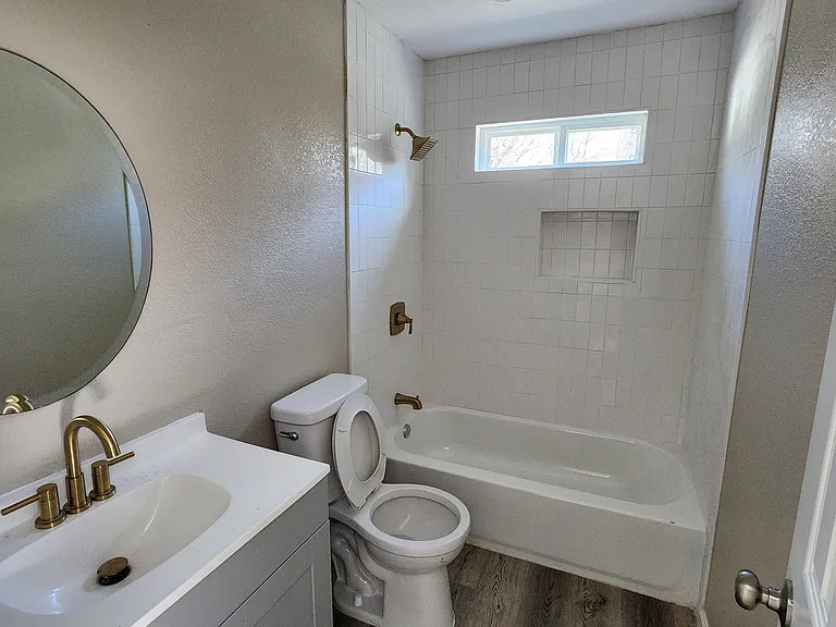 3818 Peoria St — Photo 5