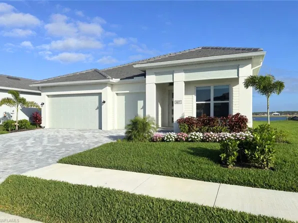 9077 Wisteria WAY, NAPLES, FL 34114
