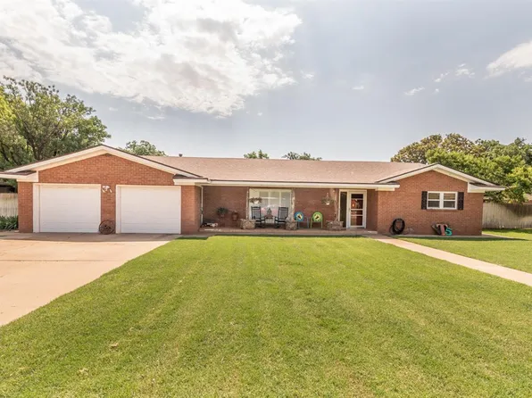 1610 Avenue G, Abernathy, TX 79311