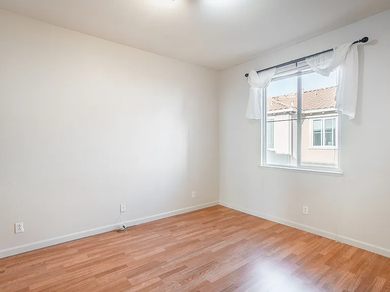 1865 Garzoni Pl — Photo 9