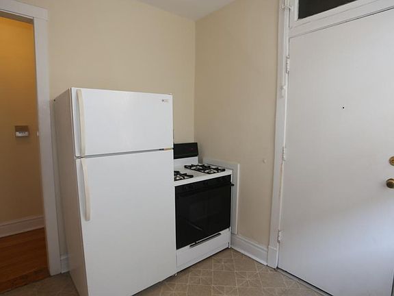 5th image of 5057 N Damen Ave APT 03W