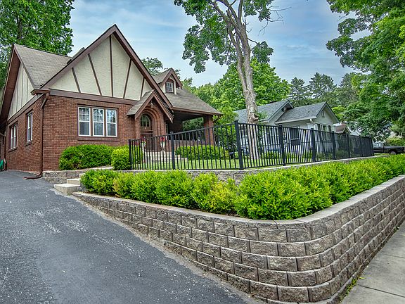 5th image of 5024 N Kenwood Ave
