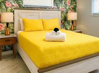 726 Park Ave, Naples, FL 34110