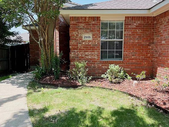 2nd image of 2505 Highridge Dr
