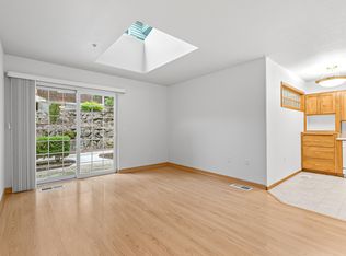 923 Mountain Meadows Cir, Ashland, OR 97520