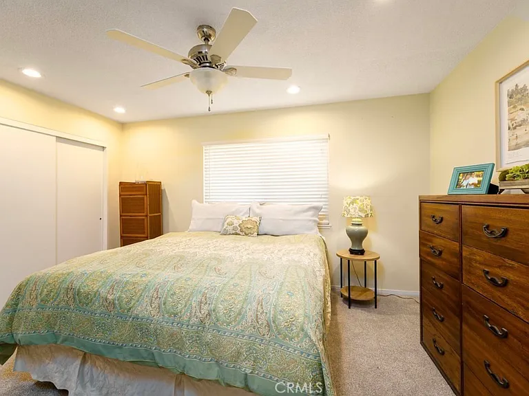 18011 Shoreview Cir — Photo 5