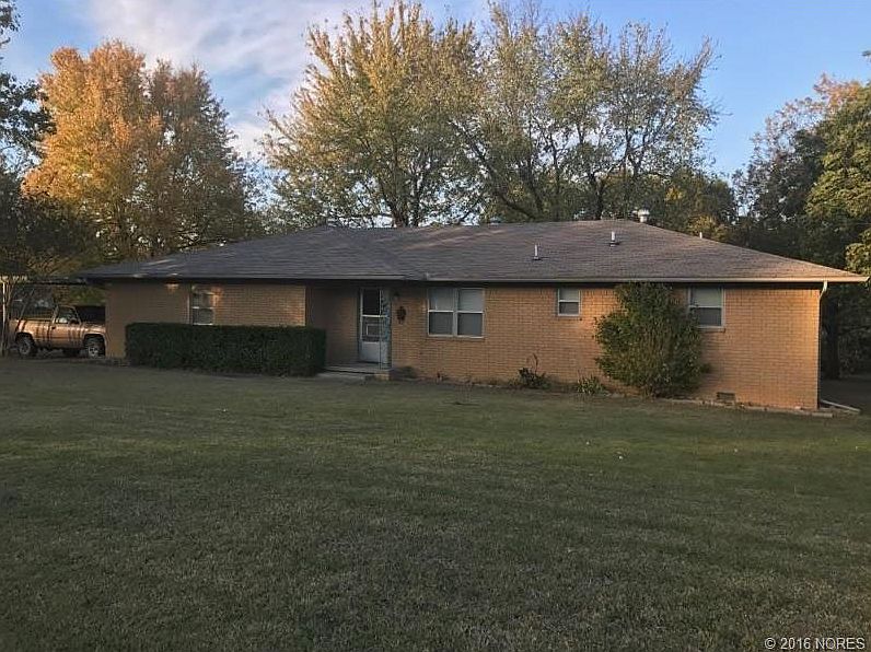 1st image of 801 E Tyler Ave