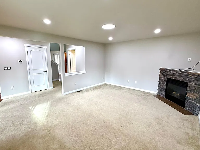 20812 10th Ave SE #12 — Photo 3