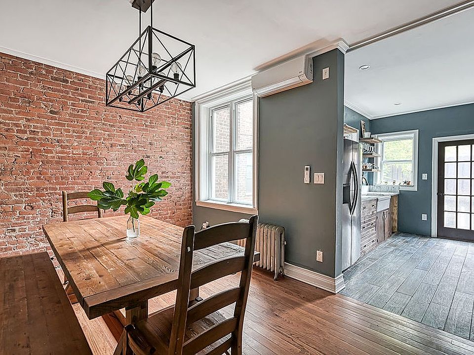 1st image of 21 E 18th St