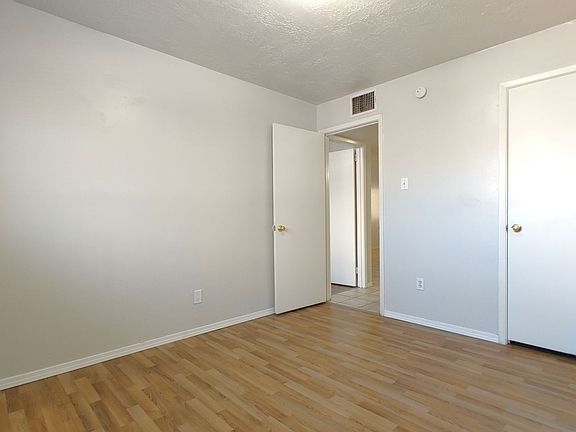 5th image of 4207 Mesa Grande Pl SE APT 3