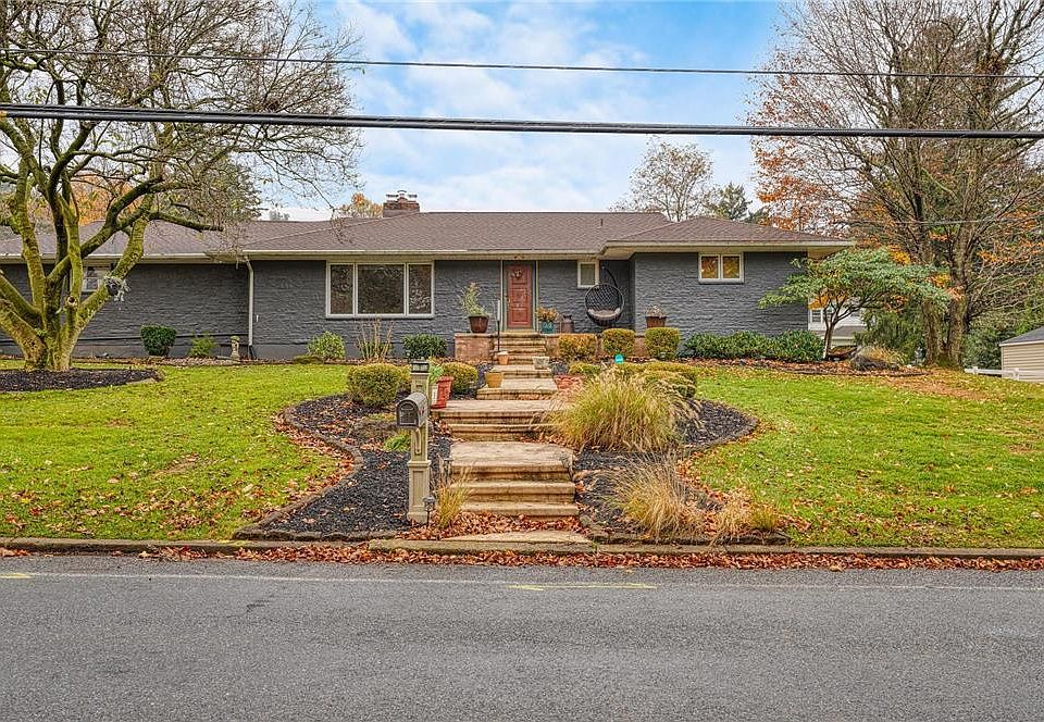 1st image of 209 E Elizabeth Ave