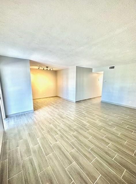 1st image of 250 Layne Blvd APT 213