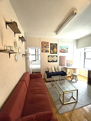 Rented by Green Home NY Realty LLC | media 4
