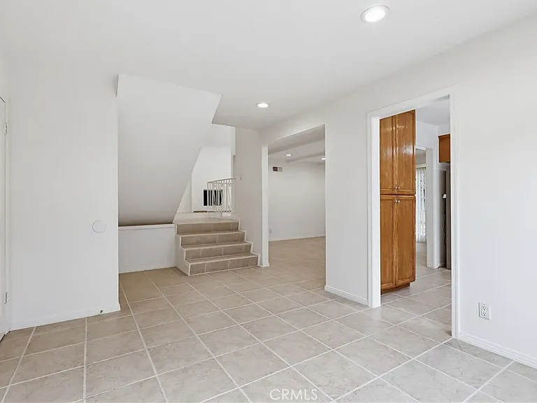 18102 Hatteras St — Photo 12