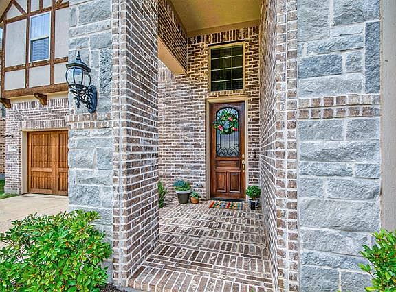 3rd image of 1917 Monahan Dr
