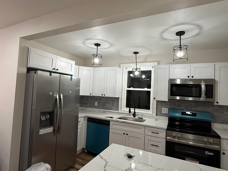84 Indiana Ave #2