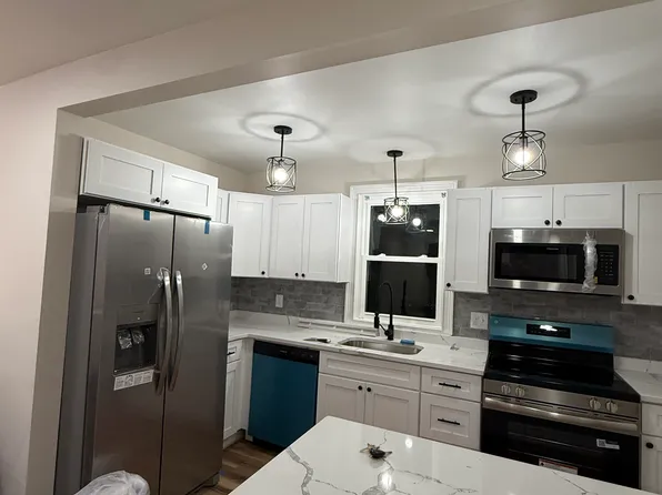84 Indiana Ave #2, Providence, RI 02905