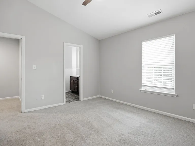 3670 Essex Pond Quay — Photo 8