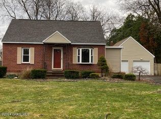 1 Arden Rd, Glenville, NY 12302