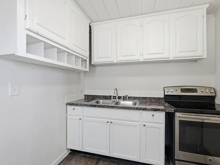 623 S Country Club Dr #11 — Photo 10