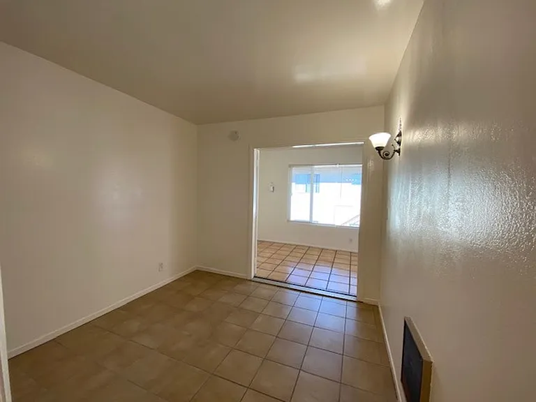 345 Mathilda Dr — Photo 8