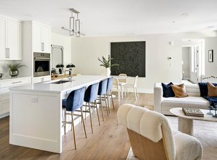 20 Kinmonth Rd #202, Waban, MA 02468