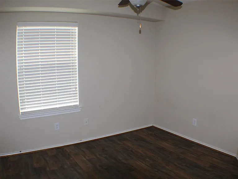 6431 Densberry Ln — Photo 24