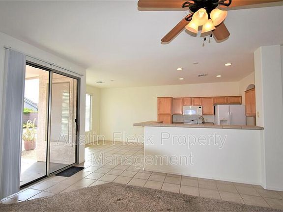 5th image of 26 W Mill Reef Dr