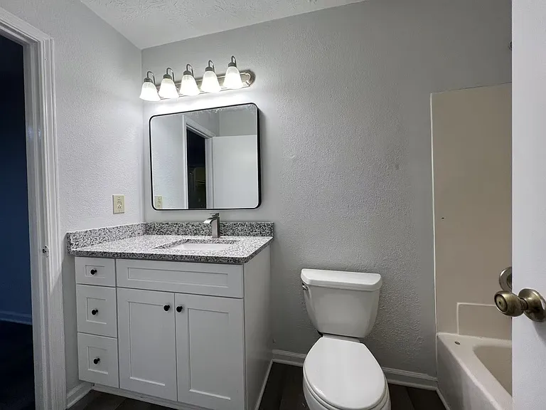 5020 Leeshire Trl — Photo 26