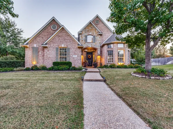 814 Forest Lakes Dr, Keller, TX 76248