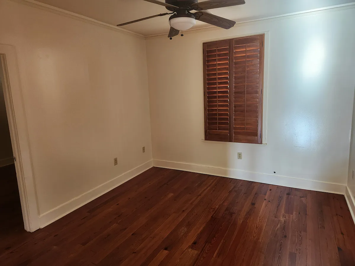 Building Photo - 1025 Dumaine St #1