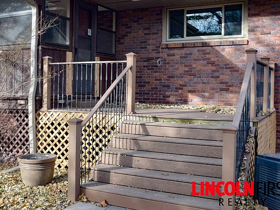 5th image of 2121 S Canterbury Ln