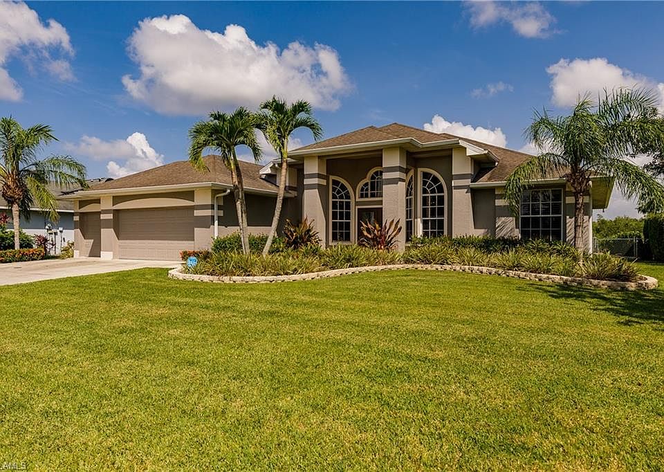 1st image of 15267 Briarcrest Cir