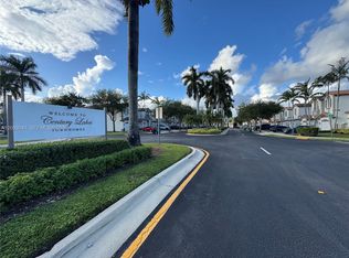 Century Lakes, Miami, FL 33193