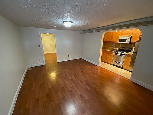 2nd image of 2320 Hoyt Ave S #1
