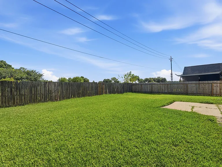 1805 Whitebriar Dr — Photo 27
