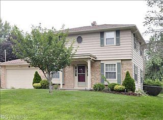 1st image of 167 Lincolnwood Dr