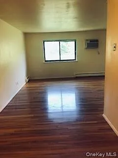 Studio, 1.0 bath, 617 sqft, $1,750 — Photo 2