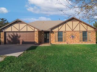 7424 Michael Rd, Sanger, TX 76266