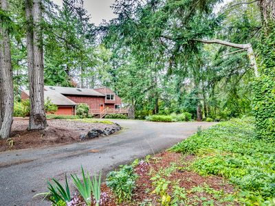 7480 NE Bay Hill Rd, Bainbridge Island, WA, 98110