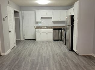 201 8th Ave SW #A, Decatur, AL 35601